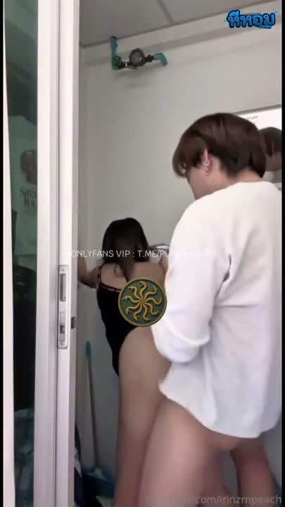 คลิปหลุดโอนลี่แฟน irinzrnpeach เธอไอริน สาวไทยรูปร่างดีๆ มาจับเสียบกันอย่างแบบสุดๆมัน ขย่มควยลีลาอย่างมันส์ เอวโครตแจ่มแบบเด็ดๆ ซอยหีลีลาอย่างโคตรดี ขยำอกอย่างแจ่มเอวเด็ดๆ