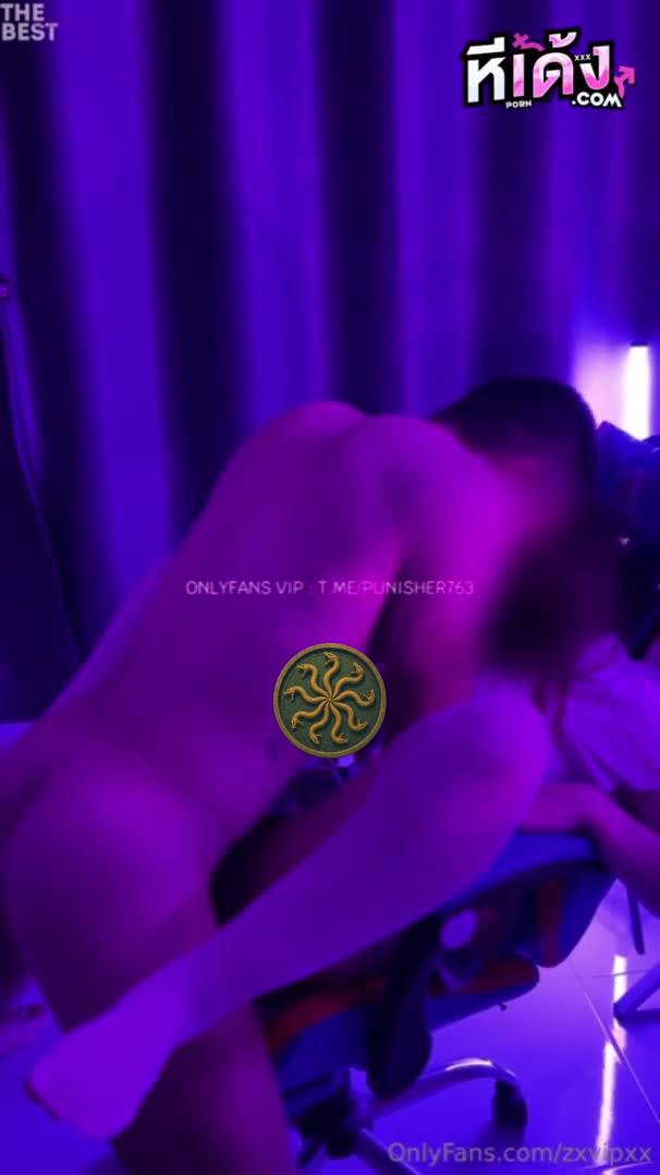 คลิปหลุด Onlyfans zxvipxx นัดนางหุ่นดีมาเย็ด ใส่ชุดเมดนักเรียนญี่ปุ่น โดนหนุ่มเบส แทงควยเข้าหีจับขึ้นร่อนควยสลับกับท่าด็อกกี้แบบแบบสุดๆจะเสียว ก่อนจะลากไปตำหีบนที่นอน เย็ดดุจนนางน้อยร้องไม่ไหว ก่อนจะเย็ดน้ำพุ่งราดโคตรเสียวจริงๆ