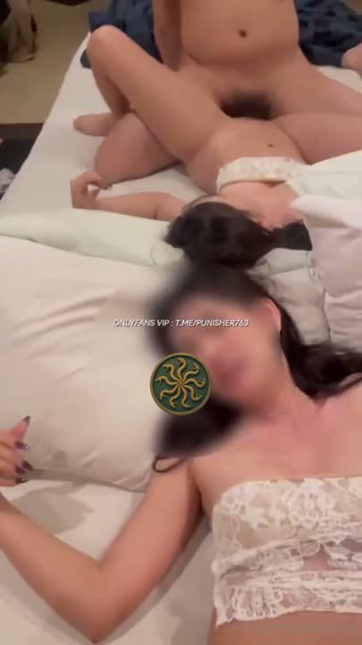 คลิปหลุด xsoberx เย็ดสดแฟนก่อนนอน ควยใหญ่หัวดอโตเสียบหีอูมเมียสวย