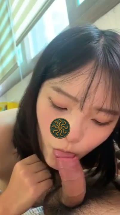 คลิปหลุดทางบ้าน น้องชิ สาวหมวยน่ารัก โม๊คดูดควยแฟนเสียว ชักว่าวยิ้มอ้อน